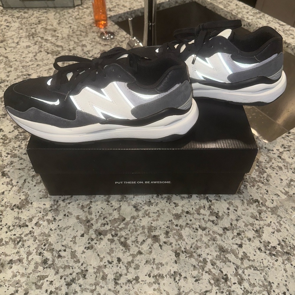 FIGS New Balance 5740